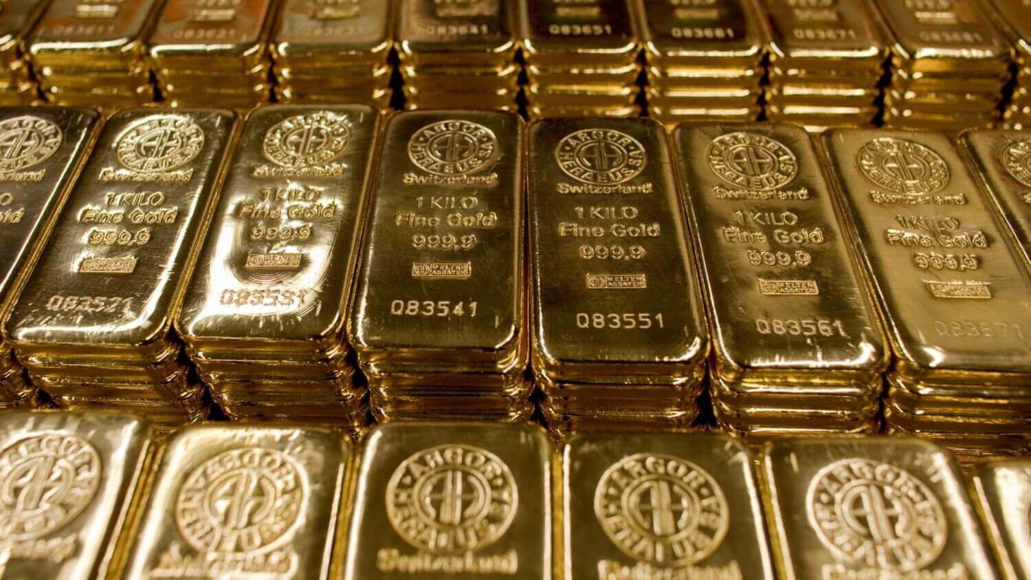 WGC: Центробанки продолжат покупать золото в 2021 году 