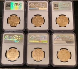 Набор золотых монет 100 рублей "Олимпиада 80" в слабах NGC MS 69